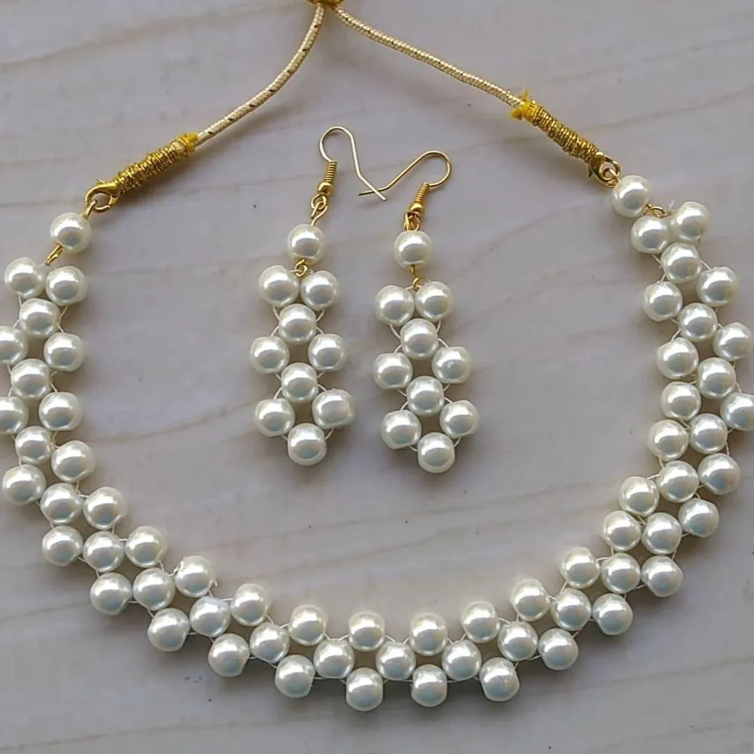 Beautiful Pearl Choker With Earings